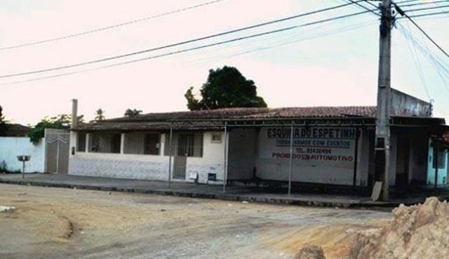Estabelecimento onde as vítimas foram executadas. Foto: Ed Santos/Acorda Cidade.
