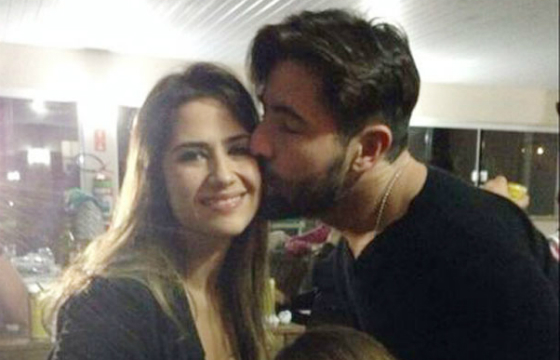 Sandro e Jéssica chegaram a ser flagrados juntos no final de 2014 em um shopping de São Paulo (Foto: reprodução)