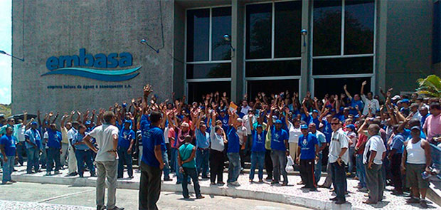 Funcionários da Embasa aceitaram a proposta de acordo coletivo apresentada pela empresa. Foto: Reprodução/SINDAE