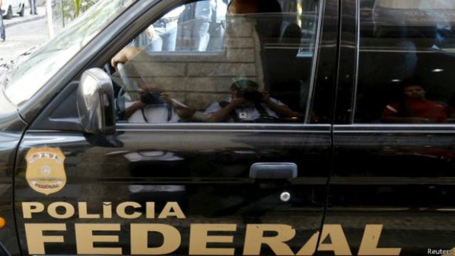 Polícia Federal em operação da Lava Jato. Foto: BBC Brasil/Reuters