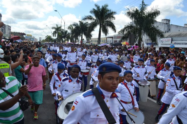Alunos do Colégio Militar. Foto: Olá Bahia