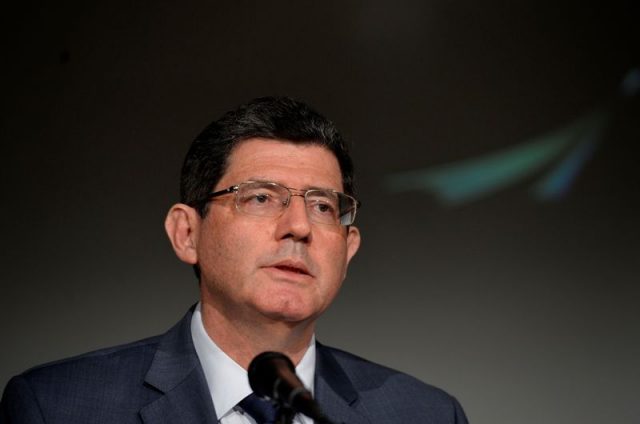 De acordo com Joaquim Levy, a volta do chamado Imposto do Cheque proporcionará arrecadação de R$ 32 bilhões. Foto: Wilson Dias/Agência Brasil