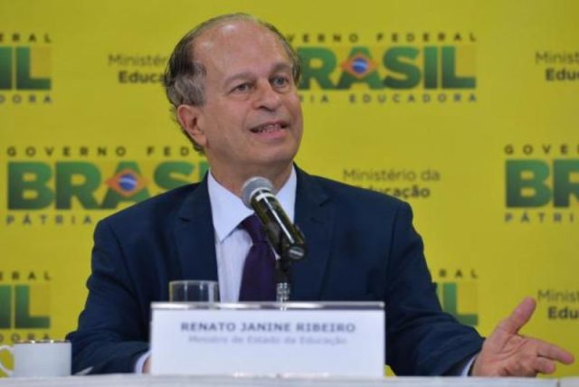 Renato Janine afirma que sempre faltou no país uma base ética para se discutir política. Foto: Valter Campanato/Agência Brasil
