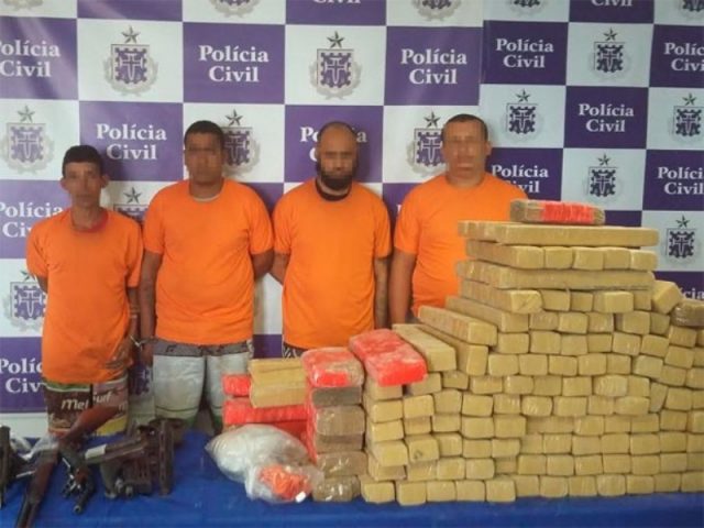 Há suspeitas de que os homens sejam integrantes da quadrilha que explodiu uma agência do Banco do Brasil em São Sebastião do Passé, no início deste ano. Foto: Divulgação/Polícia Civil