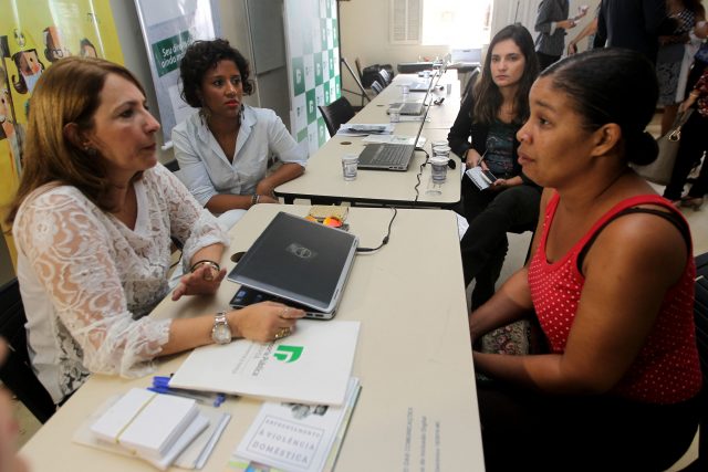 Ações da Defensoria Pública na Base do Calabar Na foto: Nirlene Ferreira, comerciante e moradora do Calabar Foto: Elói Corrêa/GOVBA