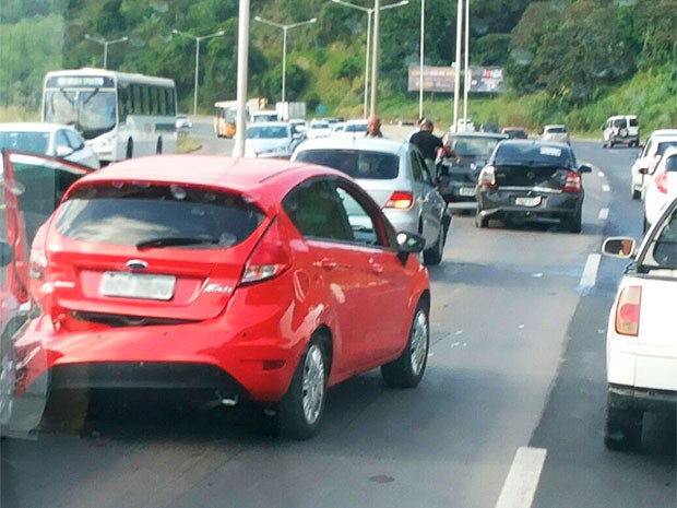 Colisões ocorreram próximo da localidade Jaqueira do Carneiro. Foto: Marcelo Espírito Santo/Arquivo Pessoal/G1).