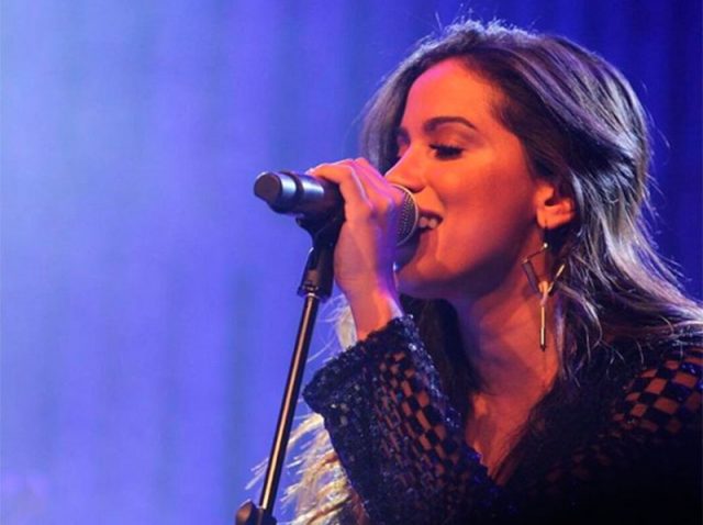 Anitta faz apresentação para público infantil com o "Show das Poderosinhas". Foto: Reprodução/Instagram