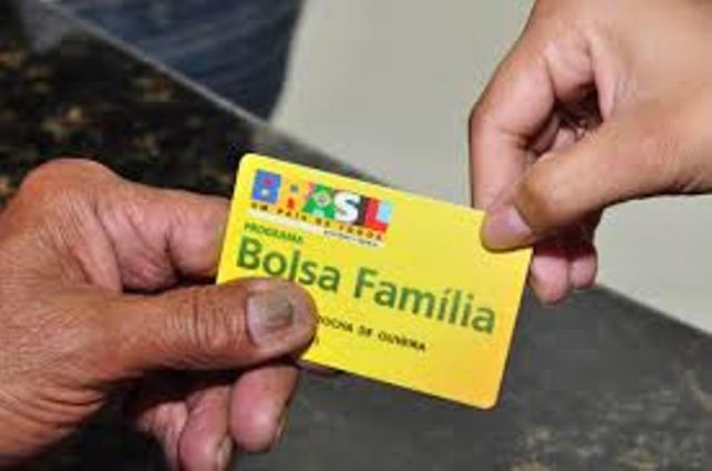“Eu não tenho nenhum problema em cortar o Bolsa Família porque eu sei que tem fraude”, disse o relator do projeto de Orçamento da União de 2016 (Imagem Ilustrativa)