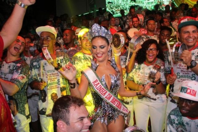 “Eu sou ligada no 220 v e acho que o samba pede isso. Tenho que manter esse ritmo e energia. Não quero me acalmar, é um momento mágico e único", disse ela (Foto: Rodrigo dos Anjos / Agnews)