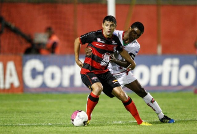 Vencer o Boa Esporte por 2 a 1 e fez diminuir para apenas um ponto a diferença para o líder Botafogo. (Foto: Reprodução)