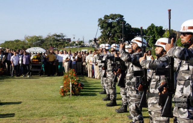 Dulcineide Souza foi a 17ª policial militar assassinada em 2015 na Bahia. Foto: Almiro Lopes/CORREIO.