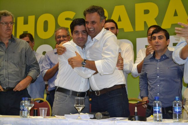 Aécio disse que não há como pensar em um novo momento para o Brasil sem falar em Neto
