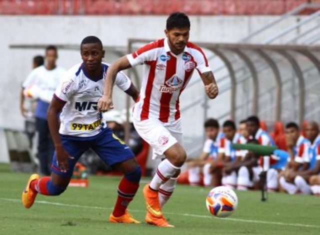 O Bahia, mesmo sem ambições nesta Série B, resolveu responder ao Náutico e buscar o empate. (Foto: Reprodução / Ademar Filho/Estadão Conteúdo)