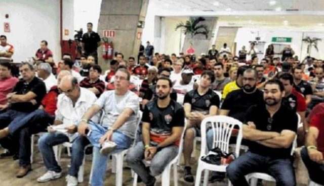 Cerca de 200 sócios com poder de voto compareceram ao evento. Foto: Divulgação.