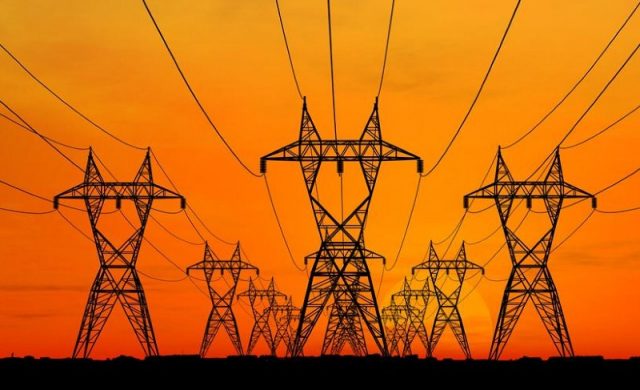O consumidor está pagando mais caro pela energia desde o começo do ano. Foto: newgameplus.com.br.