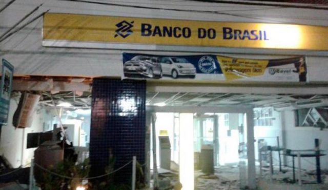 Essa não é a primeira vez que criminosos roubam a agência da cidade. Foto: Passé News.