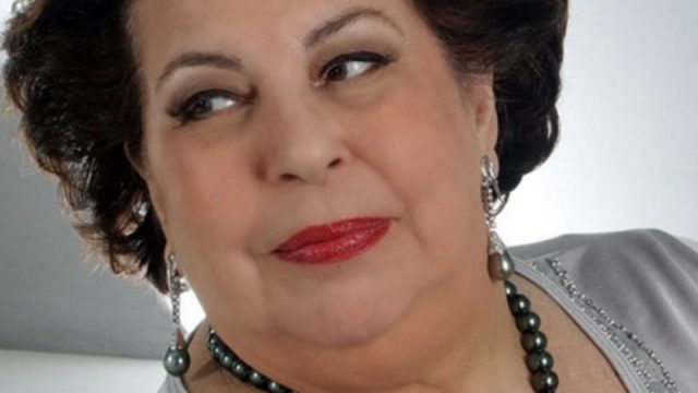A cantora Nana Caymmi está internada desde o fim da tarde desta segunda-feira (30). Foto: Divulgação/VEJA
