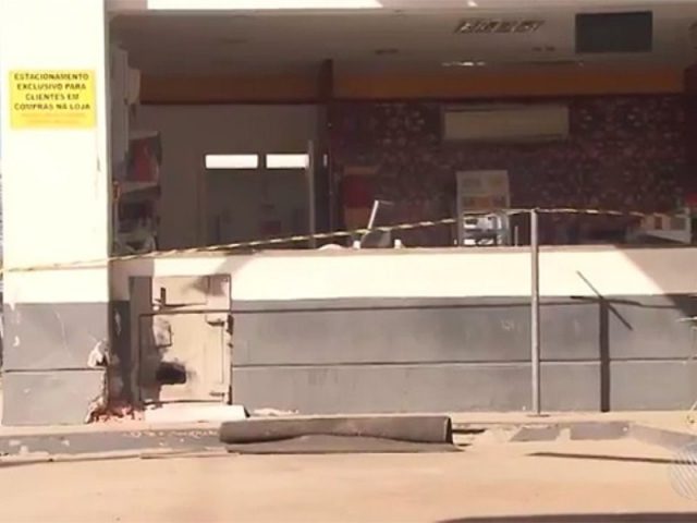 Policiais chegaram a ir até o local, mas os bandidos já tinham fugido. Foto: Reprodução/TV Bahia.