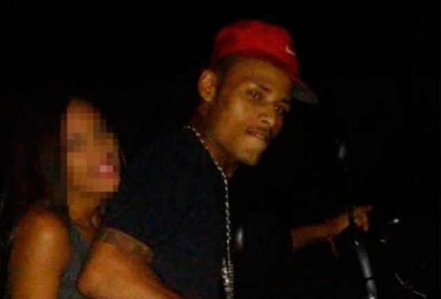 A polícia só descobriu que se tratava do homem apontado como responsável pela morte do PM após a verificação da identidade do suspeito. (Foto: Reprodução / A Tarde)