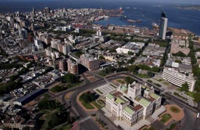 A continuidade do voo para a capital do Uruguai será avaliada pela companhia aérea brasileira (Foto: Reprodução/ Setur)