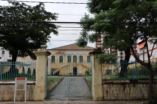 Palácio Conde dos Arcos, residência do Conde Garcia D'Avila, sede da fazenda.