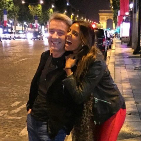 Flavia Sampaio postou uma foto de uma viagem ao lado de Eike Batista: "Feliz dia dos namorados meu eterno Amor! Eu te amo mais do que qualquer palavra pode falar. Obrigada por ser esse homem tao especial e que me completa". (Foto: Reprodução / Instagram)