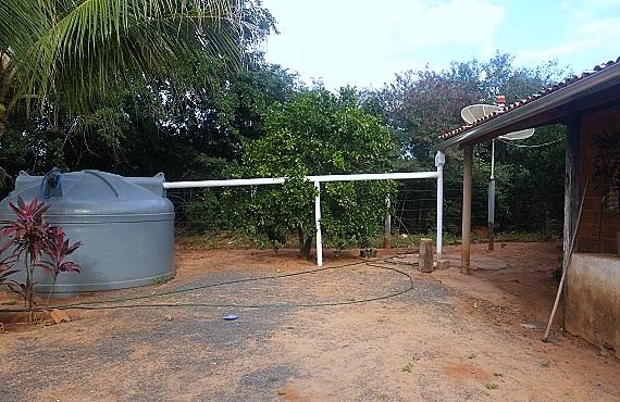 As cisternas são de polietileno e têm a capacidade de 16 mil litros de água (Foto: Reprodução / Fotos: Ascom Prefeitura de Barreiras)As cisternas são de polietileno e têm a capacidade de 16 mil litros de água (Foto: Reprodução / Fotos: Ascom Prefeitura de Barreiras)