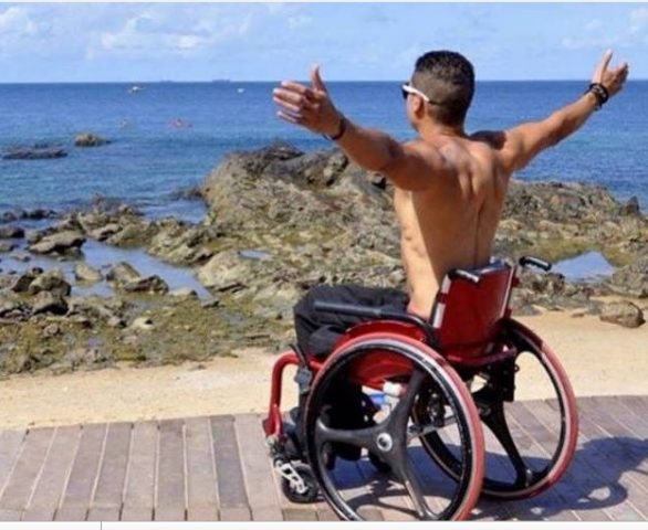 Tornou-se fisiculturista, é o primeiro policial baiano paraplégico na ativa (Foto: Divulgação/ Daniela Gama)