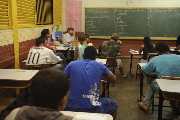 A pesquisa constatou problemas de comunicação, raciocínio lógico, tecnologia e interpretação de texto, por exemplo. Foto: Arquivo/Agência Brasil