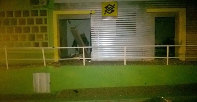 Segunda vez que unidade bancária é explodida. Foto: vilsonnunes.com.br.
