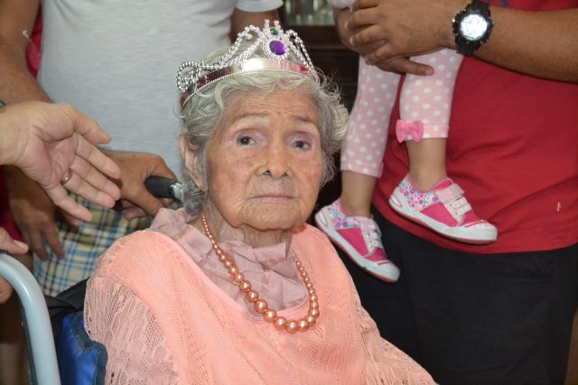 Dona Edite celebra 100 anos de idade. Foto: Olá Bahia