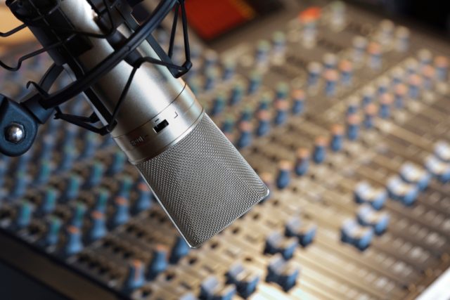 A banda FM tem condições de comportar um total de 894 emissoras e o governo estuda ampliar esse espectro a partir de 2018. Foto: Reprodução