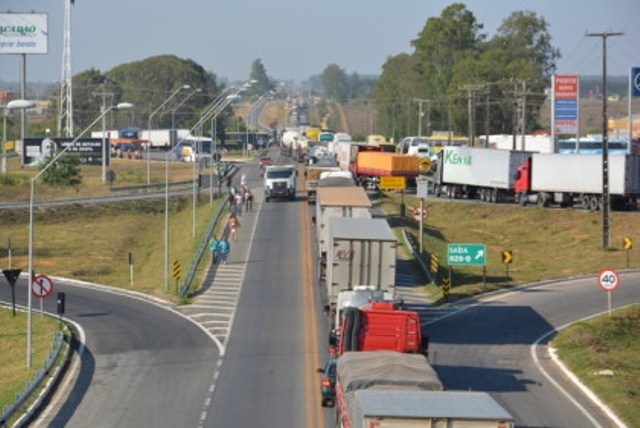 Manifestantes querem uma audiência com a ANTT. Foto: Blog do Anderson.