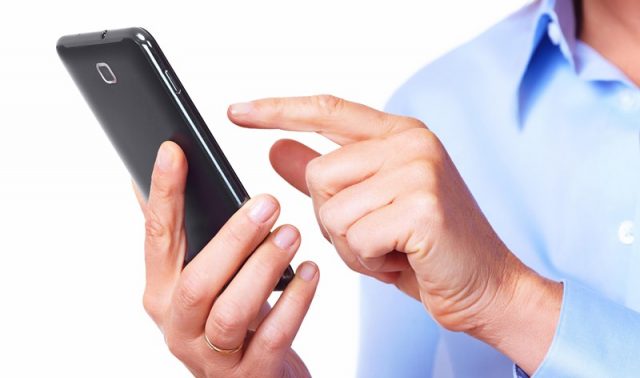 Já existem aplicativos de celular gratuitos para adaptar automaticamente as agendas de celulares. Foto: blogvisaosocial.com.br.
