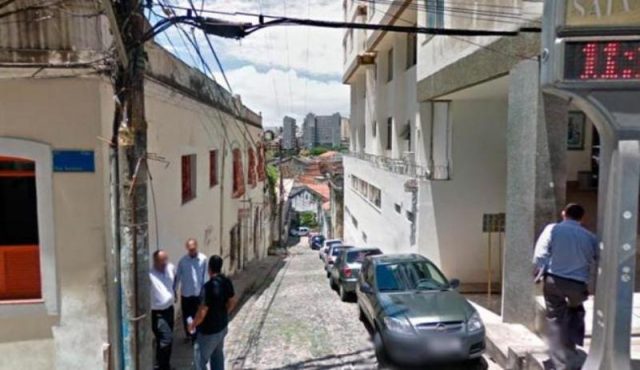 Crime aconteceu na rua Visconde de Itaparica, mais conhecida como Rua da Lama. Foto: Reprodução/Google Street View.