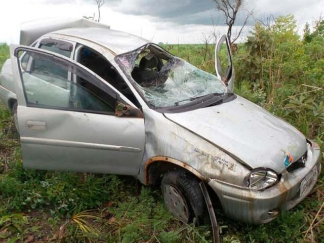 A polícia informou que o motorista perdeu o controle do veículo após fazer uma ultrapassagem. Foto: Edivaldo Braga/ Blogbraga.