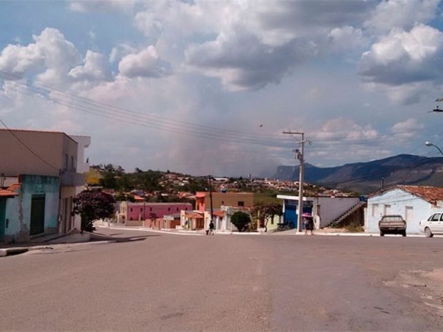 Focos de incêndio voltaram a atingir áreas de vegetação em cidades na Chapada Diamantina (Foto: Reprodução / Site Vinny Publicidade)
