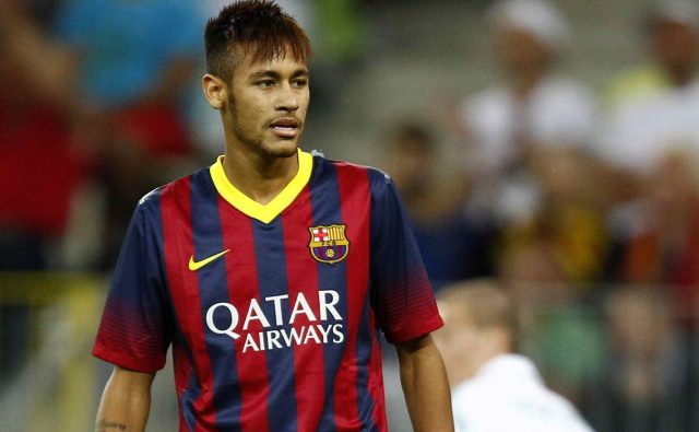 Neymar é vítima de racismo no jogo do Barcelona com o Espanyol. Foto: Reprodução/www.101greatgoals.com