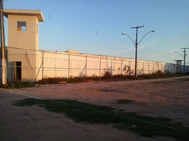 Unidade prisional fica no bairro Aviário. Foto: Almir Melo/TV Subaé.