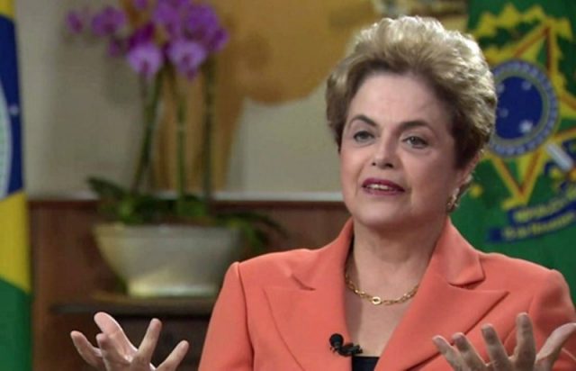 Sobre a possibilidade de afastamento pelo Senado, Dilma disse que continuará lutando para voltar ao governo. (Foto: BBC)