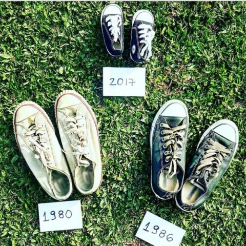 No Instagram, Rafa postou uma foto com três tênis, da marca All Star, com as datas de nascimento da família  (Foto: Reprodução/Instagram)