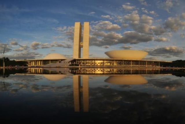 Com recesso, pedido de cassação de Cunha e impeachment ficam para agosto (Foto: Arquivo/Agência Brasil)