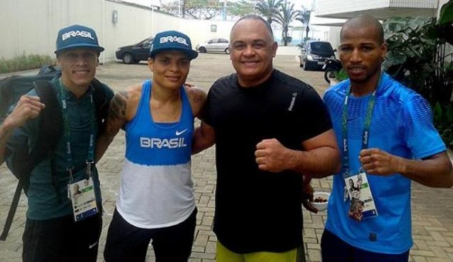 Ao invés de se manter com a delegação da Confederação Brasileira de Boxe o trio fez a opção de treinar com Dórea. (Foto: Reprodução / Ricardo Palmeira l Ag. A Tarde)