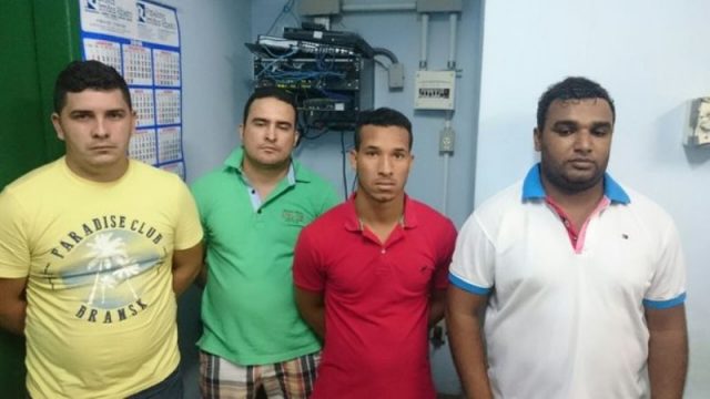 Osilvaldo (de verde) tem passagem pela polícia do Ceará por mais de 18 homicídios (Foto: Divulgação/Polícia Civil)