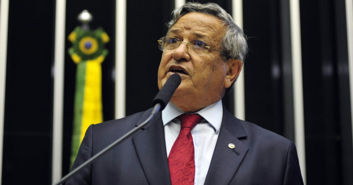 Deputado federal Benito Gama. Foto: Gustavo Lima.