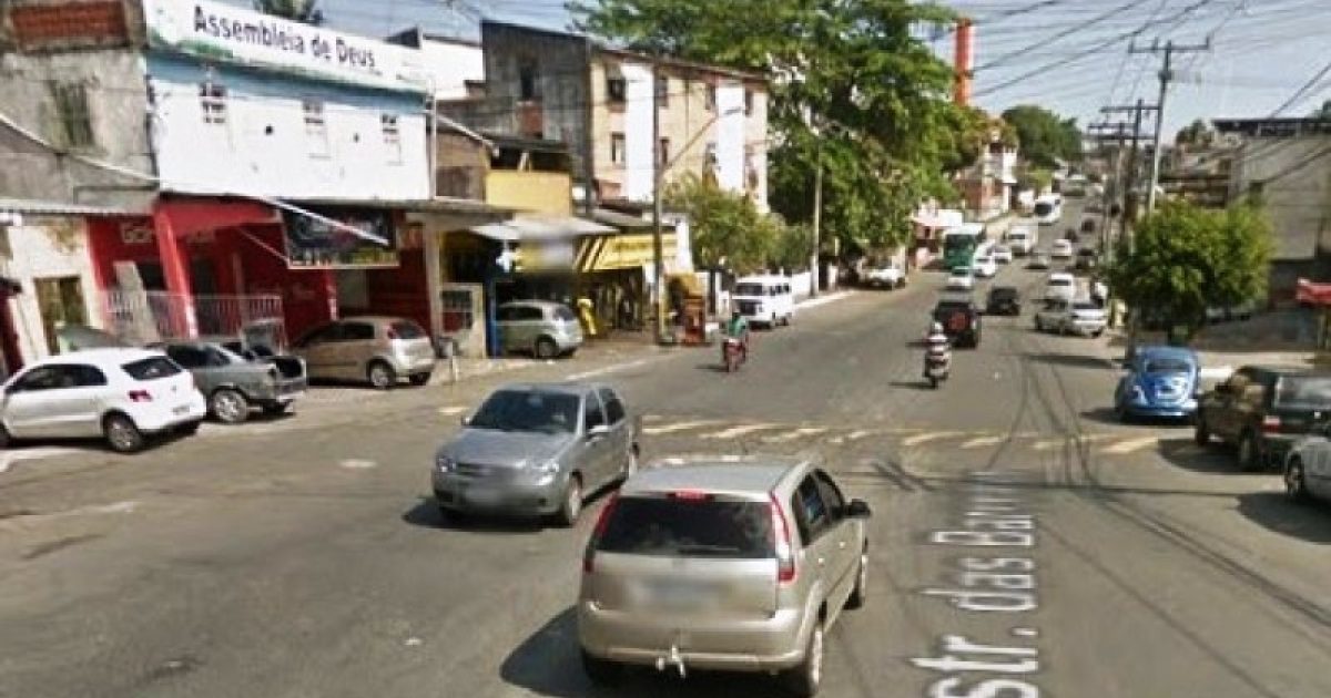 Caso ocorreu na Estrada das Barreiras, no bairro do Cabula. Fotos: Google Street View.