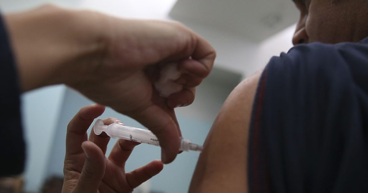 O Ministério da Saúde promove o Dia D de Vacinação contra a gripe em postos de todo o País. (Marcello Casal Jr/AgenciaBrasil)