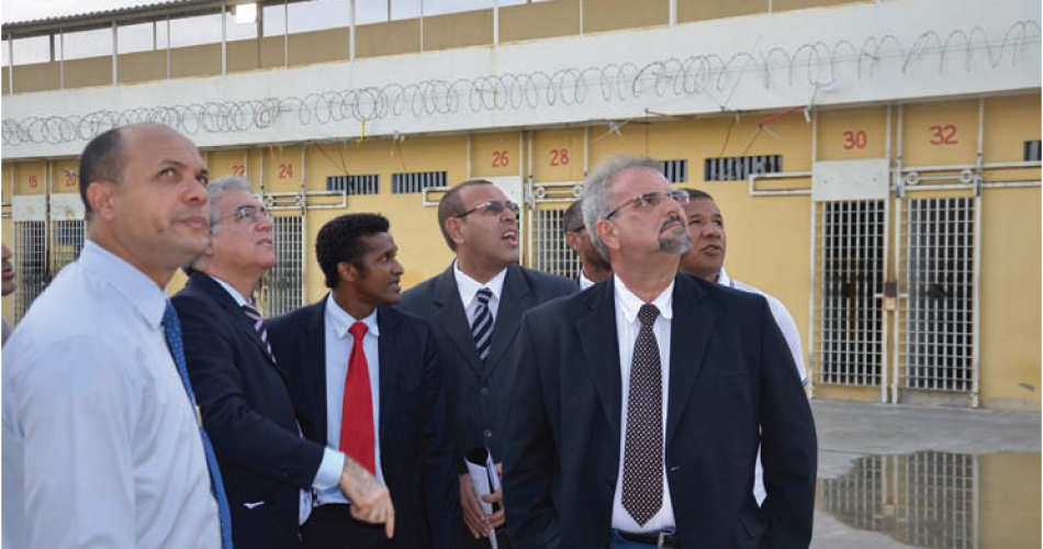 A visita foi motivada pela rebelião ocorrida recentemente. Foto: Diário Oficial/BA.