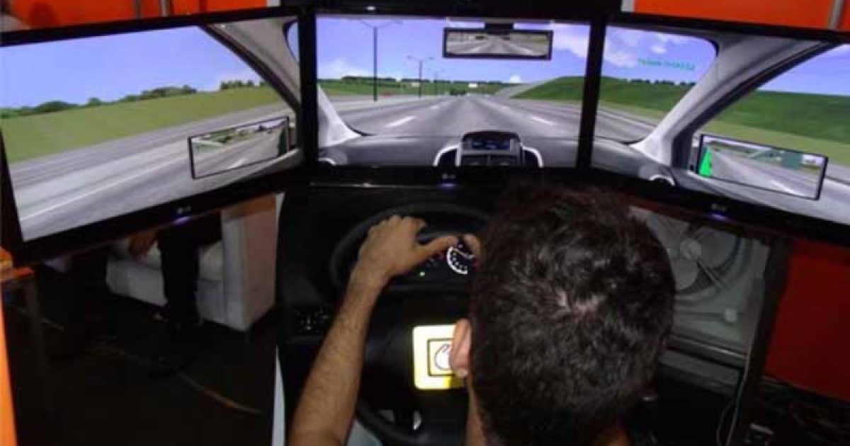 O uso obrigatório do equipamento de simulação nos centros de formação de condutores é determinação do Contran. (Foto: Reprodução / Google)