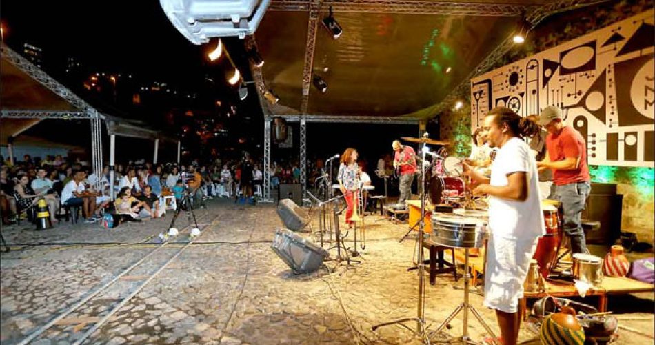 Apresentações são realizadas desde os anos 90. Foto: divirta-se.uai.com.br.